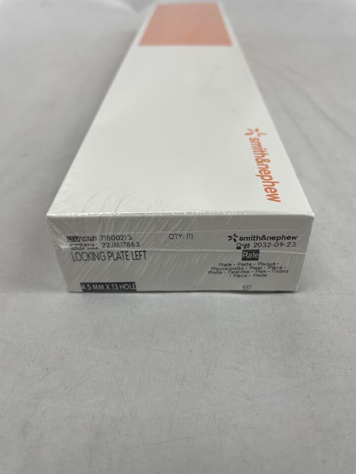 71800213 - SMITH & NEPHEW - Locking Plate Left 4.5mm x 13 HOLE, (BX/1)
