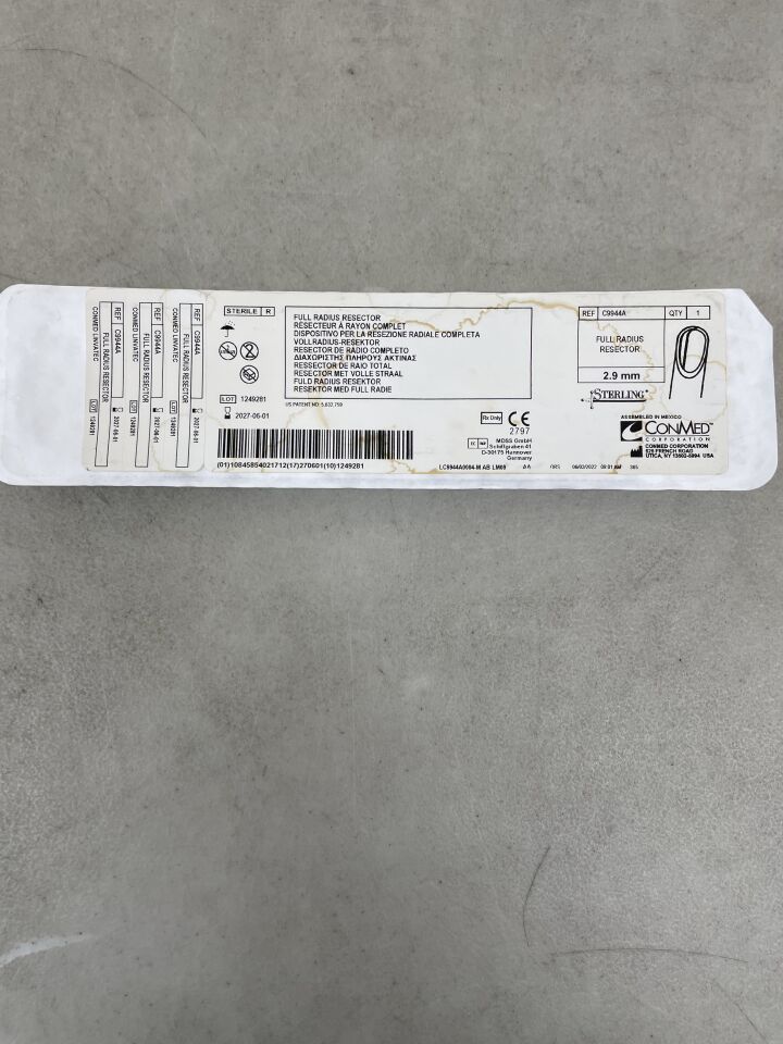 C9944A - CONMED - 2.9mm Full Radius Resector, Microblade, Small Joint, (EA) - ( Expiry Date: 2027-06-01 )