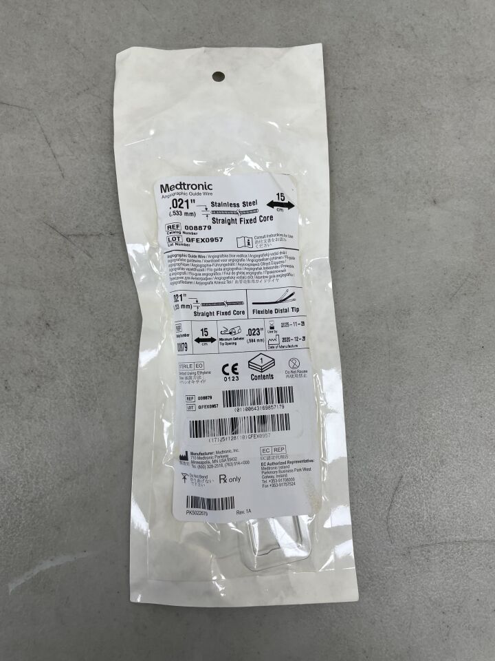 8879 - MEDTRONIC - Angiographic SS Guide Wire, Fixed Core 0.021" x 15cm, Straight, (EA) - ( Expiry Date: 2025-11-28 )