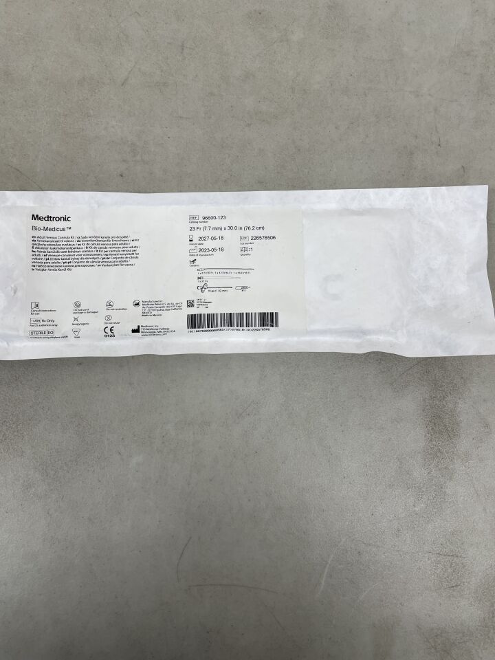 96600-123 - MEDTRONIC - Bio-Medicus NextGen Femoral Venous Cannula 23F x 76.2cm, 3/8" Non-Vented (Part of Kit), (EA) - ( Expiry Date: 2027-05-18 )