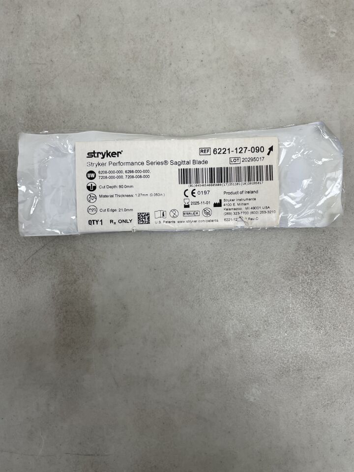 6221-127-090 - STRYKER - System 6 Sagittal Blade: 21mm x 90mm x 1.27mm, (EA) - ( Expiry Date: 2025-06-01 )