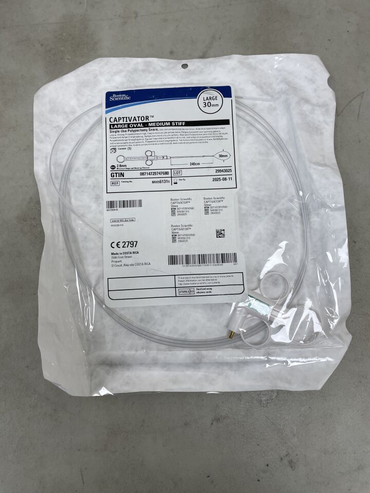 6131 - BOSTON SCIENTIFIC - Captivator Single-Use Polypectomy Snare - Large Oval/Medium Stiff - 30mm x 240cm, (EA) - ( Expiry Date: 2025-08-11 )