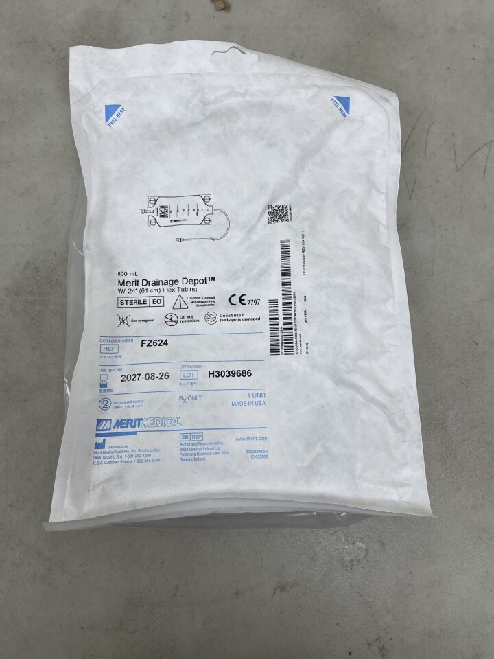 FZ624 - MERIT MEDICAL - Drainage Depot 600ml, 24" Flex Tubing, (EA) - ( Expiry Date: 2027-08-26 )