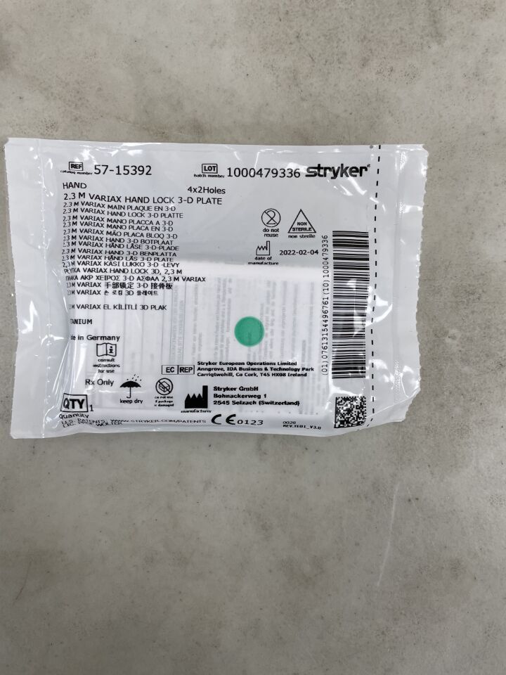 57-15392 - STRYKER - Variax Hand Lock 3D Plate, 2.3 mm, M Size, 4 x 2 Holes, (EA) - ( Expiry Date: 2099-12-31 )