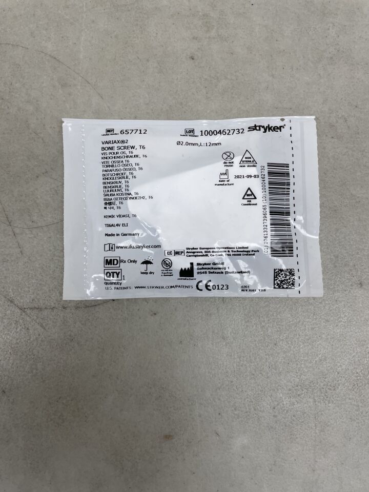 657712 - STRYKER - VariAx 2 Bone Screw, 2.0 x 12mm, (EA) - ( Expiry Date: 2099-12-31 )