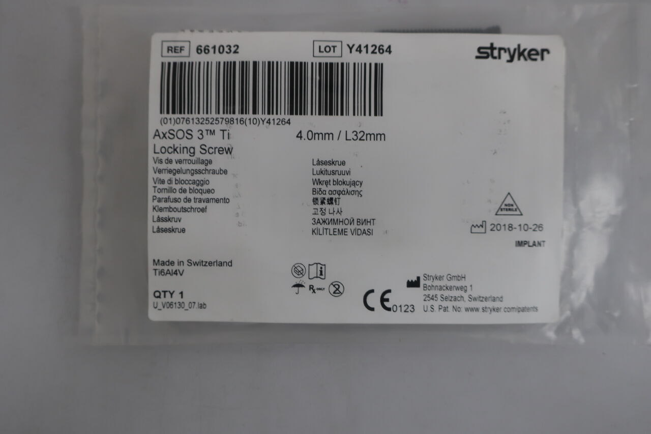661032 - STRYKER - AxSOS 3™ Ti Locking Screw 4.0mm/L32mm, (EA) - ( Expiry Date: 2099-12-31 )