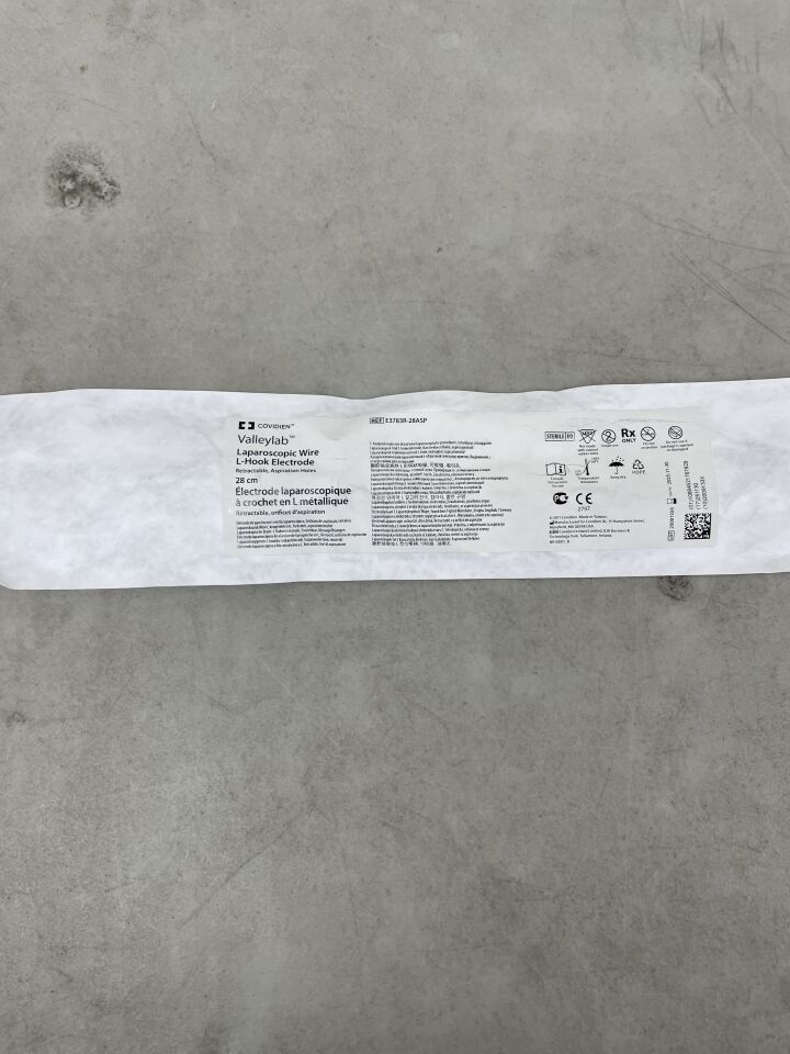E3783R-28ASP - COVIDIEN - Valleylab Retractable Laparoscopic Electrode, Wire L-Hook, 28 cm, (EA) - ( Expiry Date: 2025-11-30 )