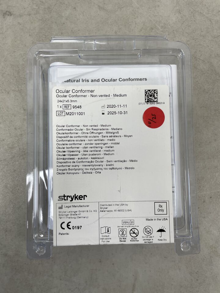 9548 - STRYKER - Medpor Ocular Conformer - Non Vented - Medium 24x21x5.3mm, (EA) - ( Expiry Date: 2025-10-31 )