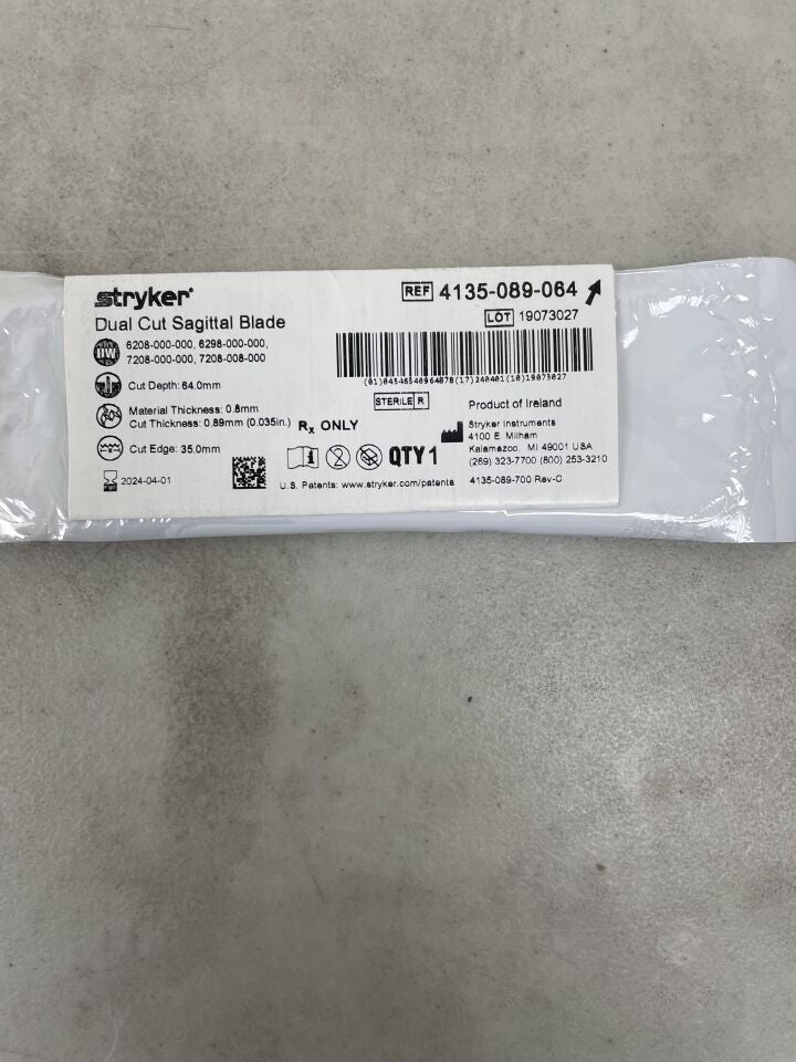 4135-089-064 - STRYKER - Dual-Cut Sagittal Blade, 35mm x 64mm x 0.89mm, (EA) - ( Expiry Date: 2024-04-01 )