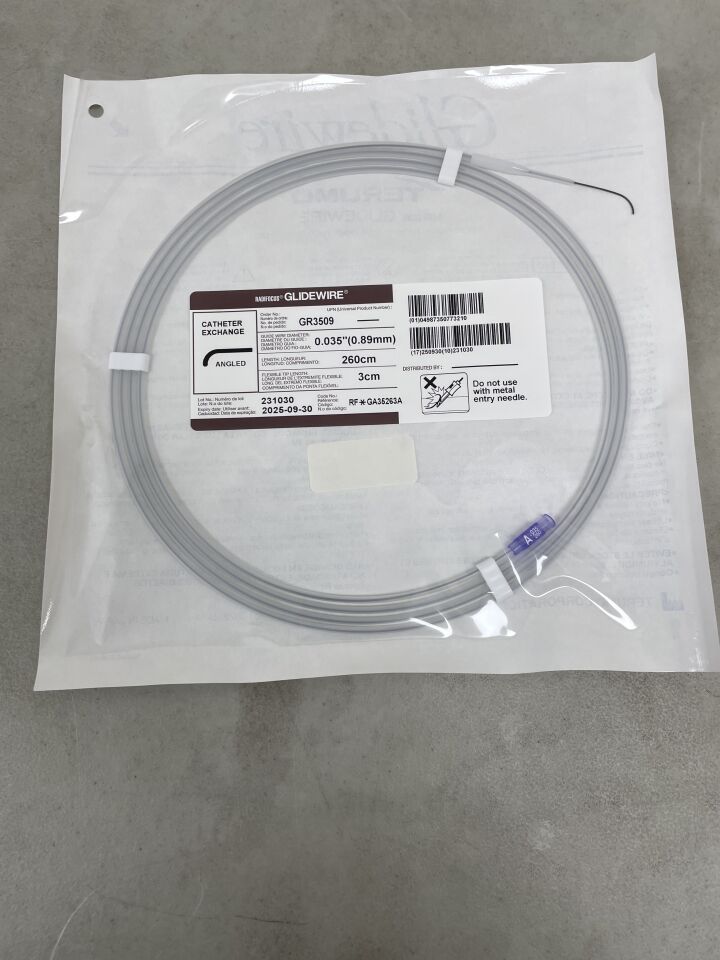 GR3509 - TERUMO - Radifocus Glidewire -Angled - .035" x 260cm x 3cm, (EA) - ( Expiry Date: 2025-09-30 )