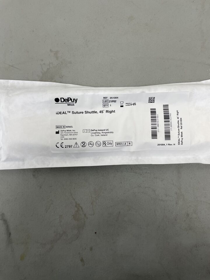 251004 - DEPUY - IDEAL Suture Shuttle, 45 degree right, (EA) - ( Expiry Date: 2026-05-04 )