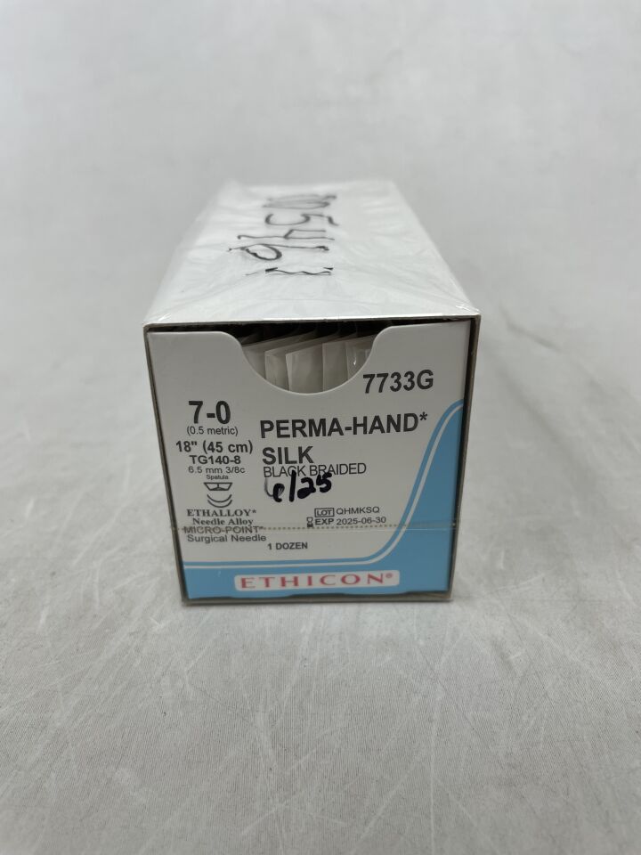 7733G - ETHICON - PERMA-HAND Silk Suture, MICROPOINT - Spatula, Non-Absorbable, TG140-8 6.5mm / TG140-8 3/8 Circle, Black Braided 18" = 45cm, Size: 7-0, (BX/12) - ( Expiry Date: 2026-02-28 )