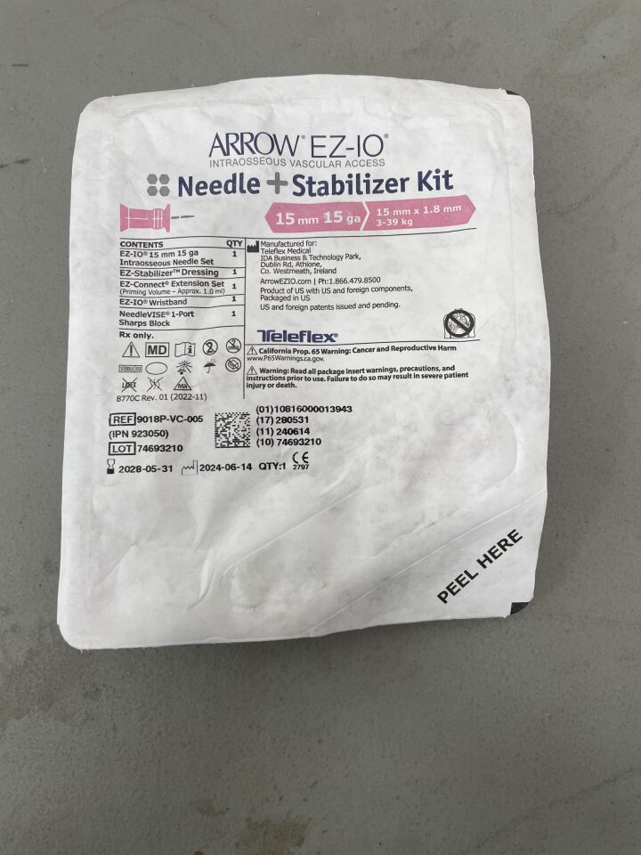 9018P - TELEFLEX - Arrow EZ-IO Needle + Stabilizer Kit 15mm x 15G, (EA)