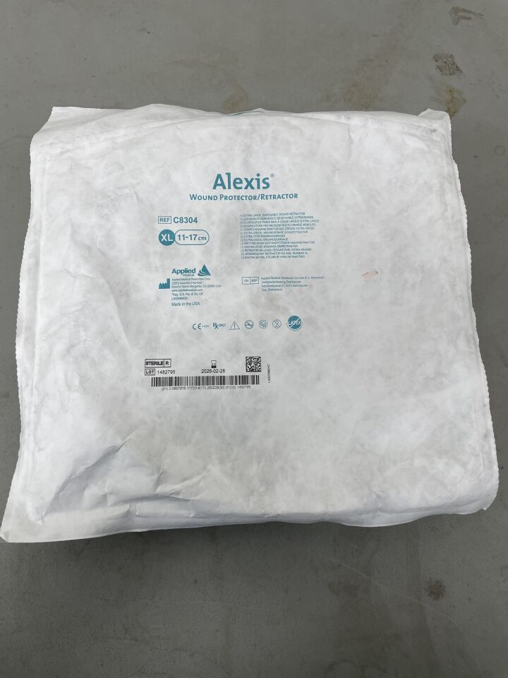 C8304 - APPLIED MEDICAL RESOURCES - Alexis Wound Retractor, XL, 34 cm Sheath Length, (EA)
