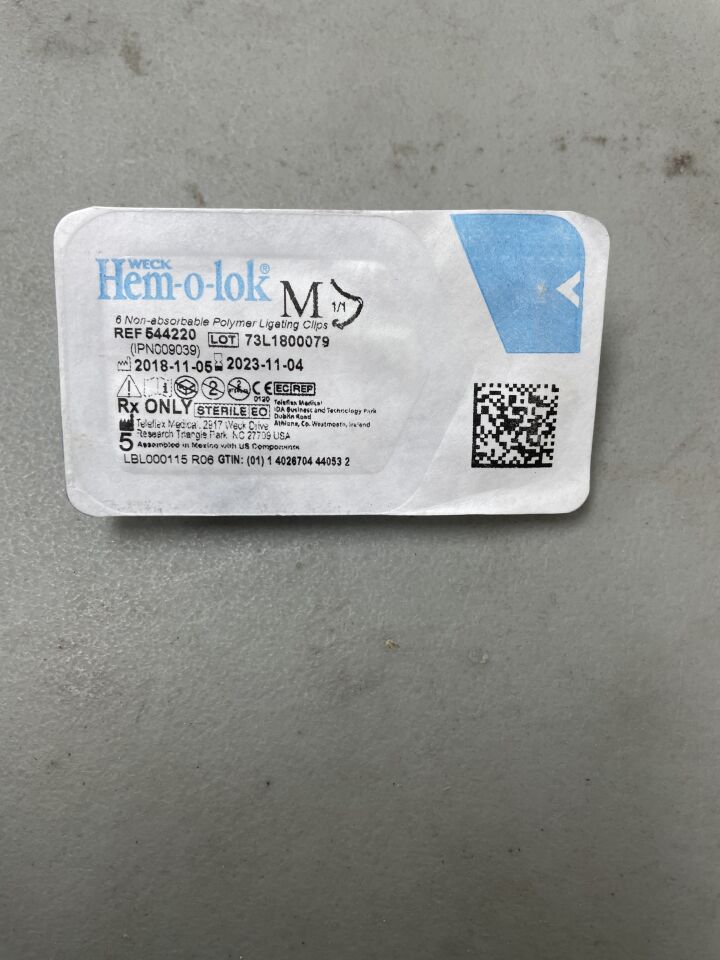 544220 - TELEFLEX - Weck Hem-o-Lok Polymer Ligating Clips: Medium, 6 Clips/Cartridge, (EA)
