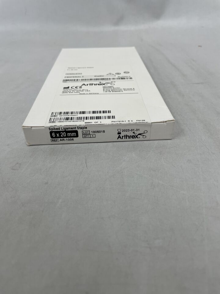 AR-1006 - ARTHREX - Spiked Ligament Staple, 6 x 20mm, (BX/1)