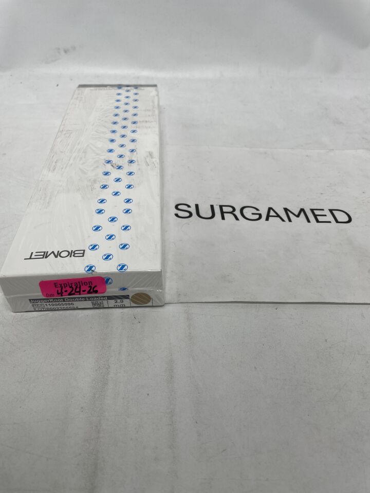 110005096 - BIOMET - JuggerKnot Double Loaded Soft Anchor, 2.9 mm dia., #2 Maxbraid, Blue, Blue/White, Tapered Needles, Short Inserter, (BX/1)