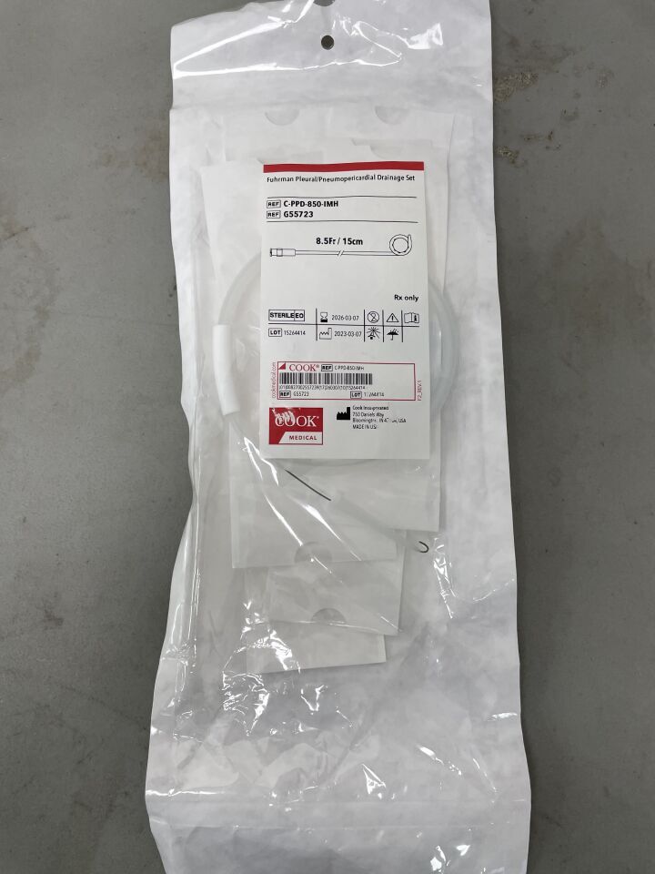 G55723 - COOK - Fuhrman Pleural/Pneumopericardial Drainage Set 8.5F x 15cm, (EA)