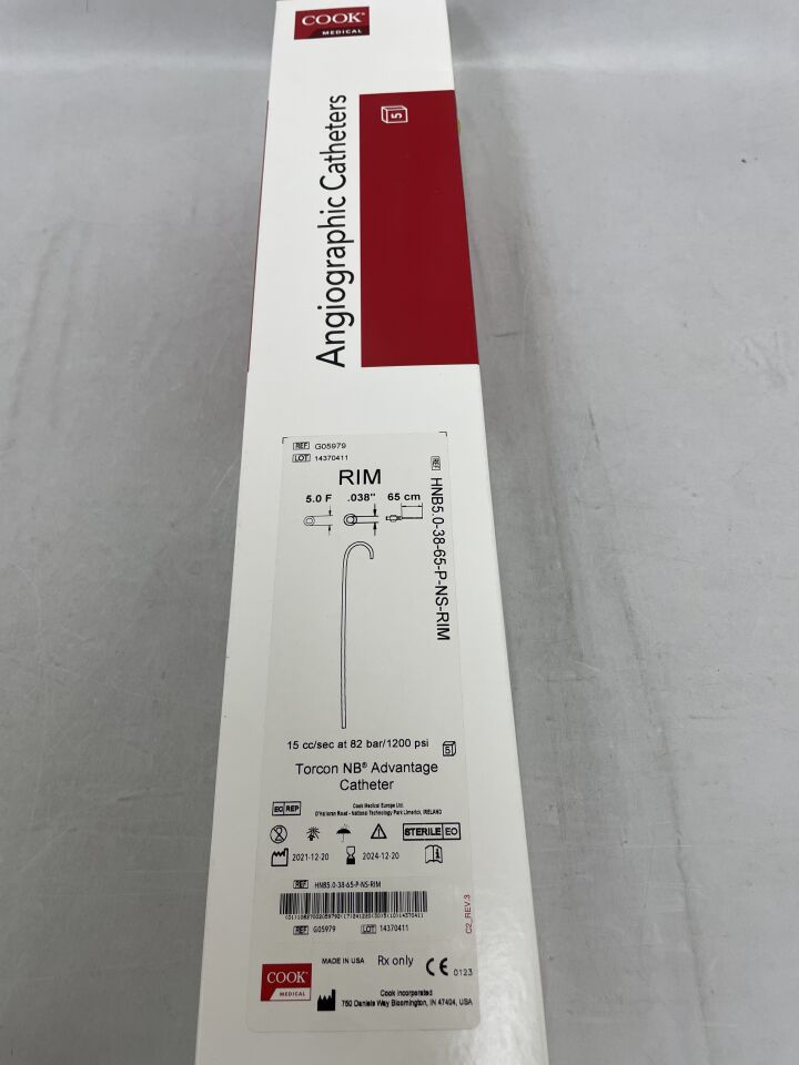 G05979 - COOK - Torcon NB Advantage Catheter 5F x 65cm, 0.038" RIM, (BX/5)