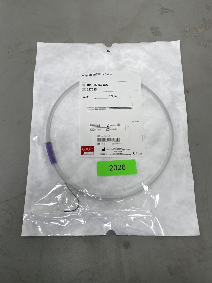 G27035 - COOK - Amplatz Support Guidewire, PTFE Stiff / Straight 0.035" x 260cm, (EA)