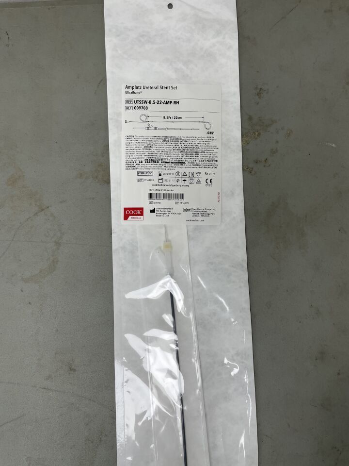 G09708 - COOK - Amplatz Ureteral Stent Set 8.5F x 22cm, 0.035", (EA)
