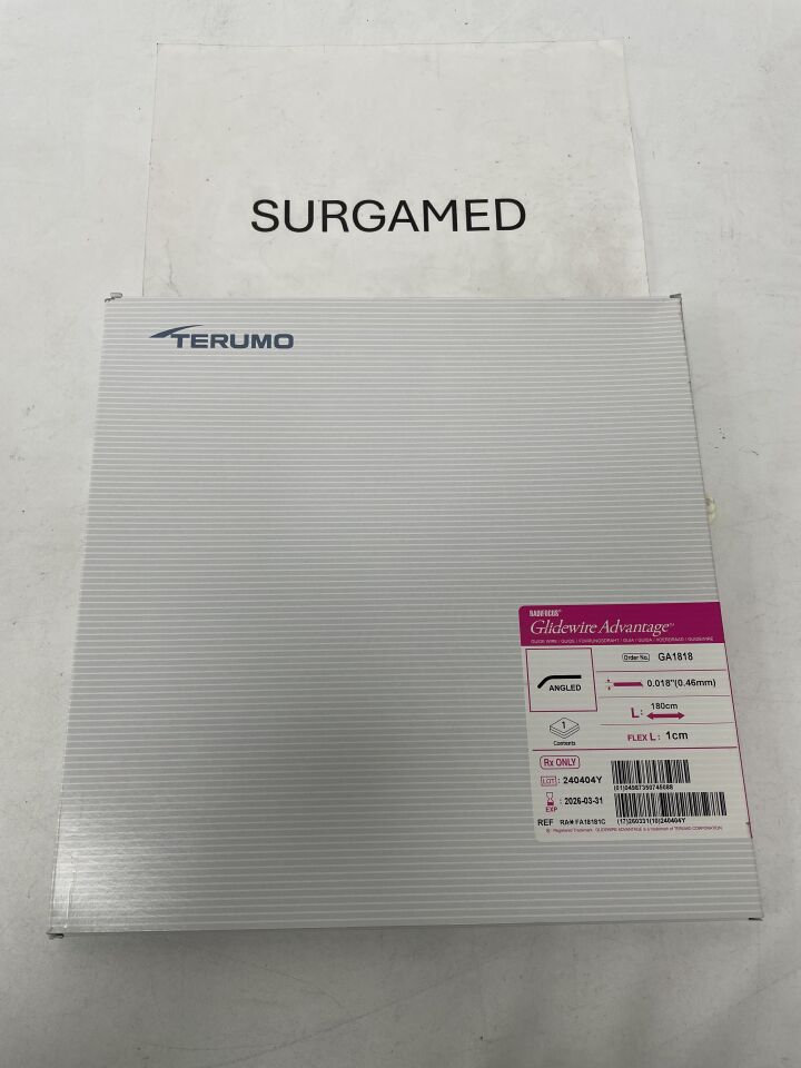GA1818 - TERUMO - Radifocus Glidewire Advantage - Angled - .018" x 180cm x 1cm, ()