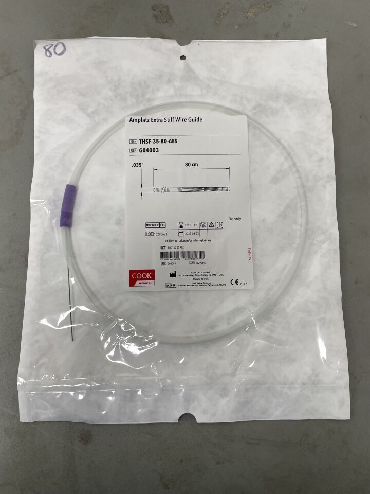 G04003 - COOK - Amplatz Support PTFE-Coated Stainless Steel Wire Guide, 7cm Taper, 3cm Floppy Tip, Extra Stiff, Straight, 0.035" x 80cm - UOM EA - expiration 2028-03-23, (EA)
