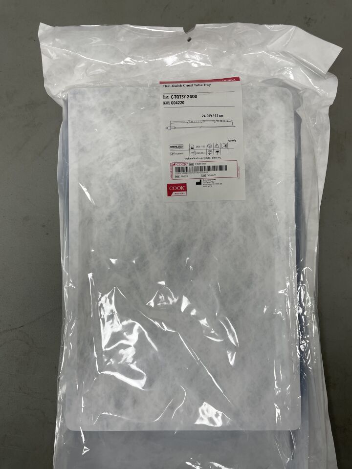 G04220 - COOK - Thal-Quick Chest Tube Tray 24F x 41cm - UOM EA - expiration 2026-11-30, (EA)