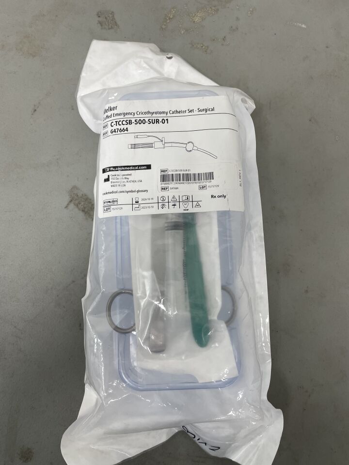 G47664 - COOK - Melker Cuffed Emergency Cricothyrotomy Catheter Set: 5mm x 7.2mm x 9cm - UOM EA - expiration 2026-10-19, (EA)
