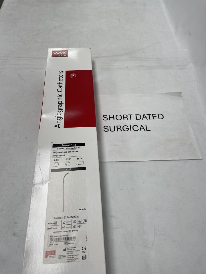 G11458 - COOK - Beacon Tip Torcon NB Advantage Catheter - KMP -�5Fr x .035" x 65cm, (BX)