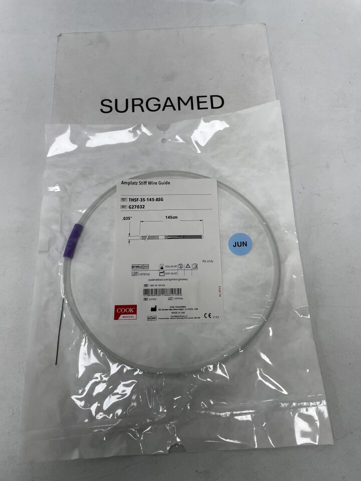 G27032 - COOK - Amplatz Stiff Wire Guide - .035" x 145cm, (EA)