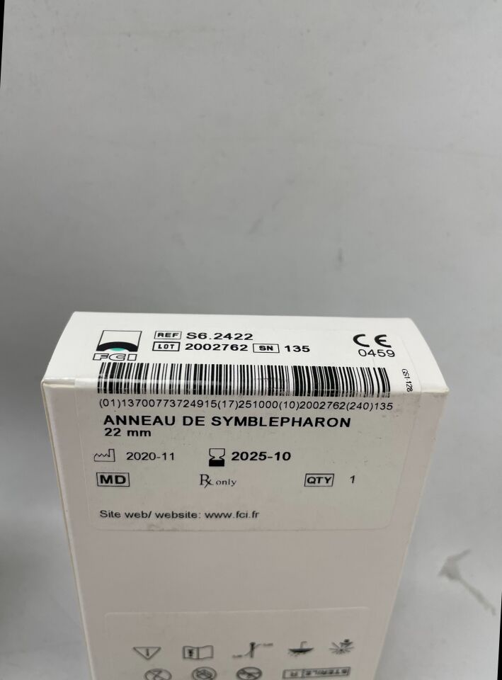 S6.2422 - FCI - Symblepharon Ring, Medium, (BX)