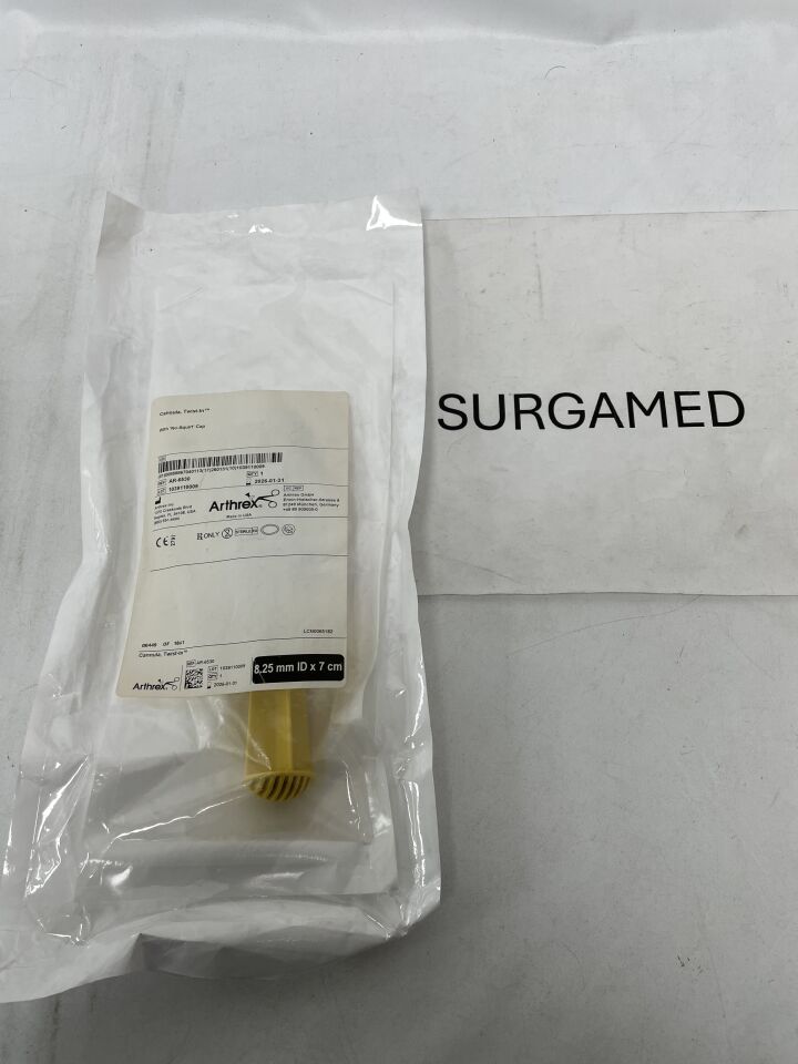 AR-6530 - ARTHREX - Twist-In Cannula with No-Squirt Cap: 8.25mm x 7cm, (EA)