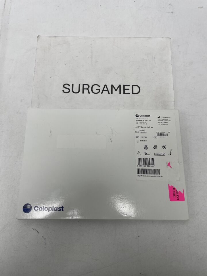 93-9268 - COLOPLAST - AXIS Dermis, 6cm X 8cm, (BX/1)