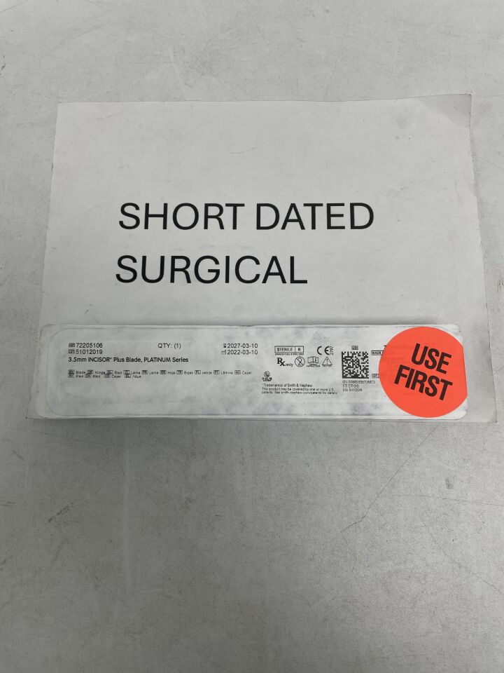 72205106 - SMITH & NEPHEW - Dyonics Incisor Plus Platinum Blade - 3.5mm, (EA)