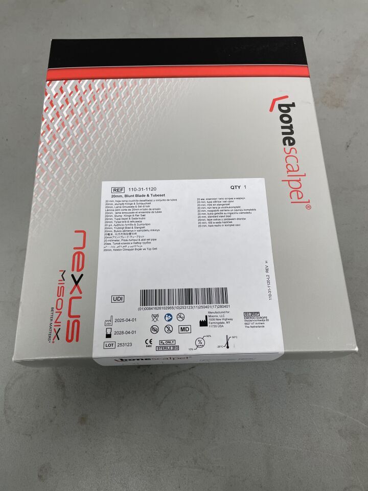 110-31-1120 - MISONIX - Nexus Bone Scalpel 20mm, Uni-lateral Serrated Blade & Tubeset, (BX/1)
