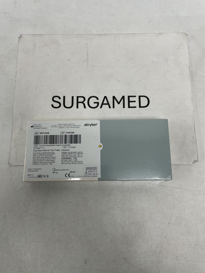 597103S - STRYKER - Omega3 Keyed Hip Plate, Standard Barrel 3H / 135 Degree / 63mm, (BX/1)