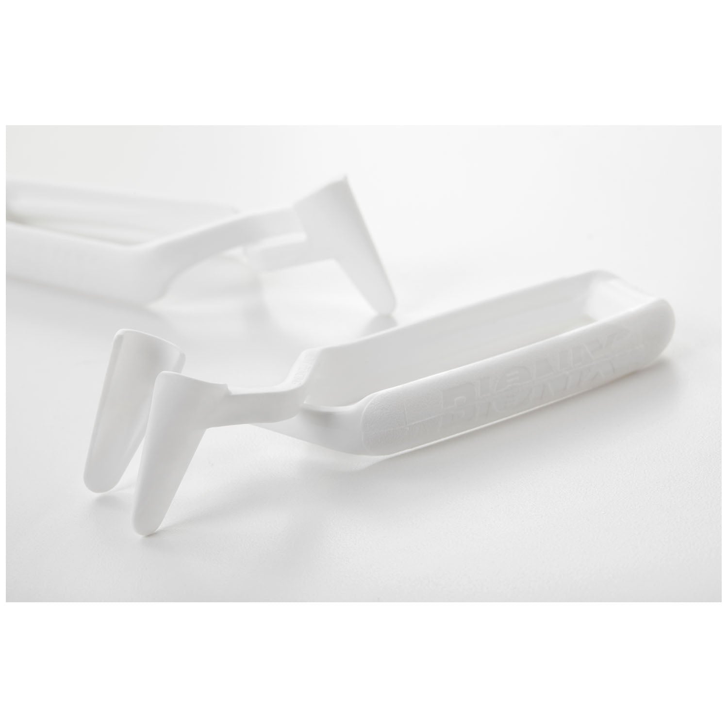 9878 - Bionix, LLC - Disposable Nasal Speculum, 20/bx (US Only) (Products cannot be sold on Amazon.com, through fulfillment on Amazon.com, or to any other vendor who intends to sell on Amazon.com or any 3rd party site) , bx