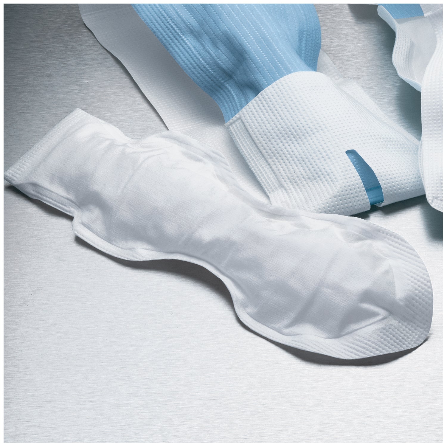 33201 - O&M Halyard - Perineal Ice Pack, 4" x 12", 50/bx, 2 bx/cs (US Only) , cs