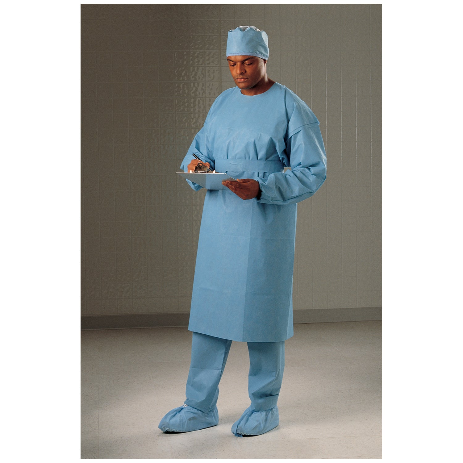 69127 - O&M Halyard - Cover Gown, Blue, Universal Size, 100/cs (US Only) , cs