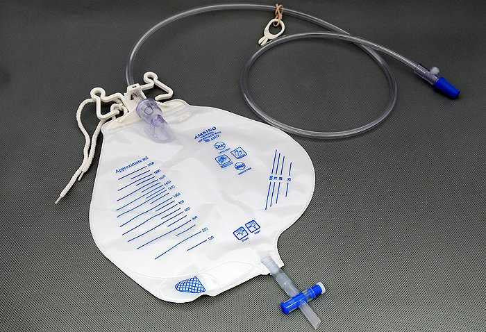 693895 - AMSure - AMSure 2L Urinary Drain Bag with Anti-Reflux Valve, Double Hook Hanger and 48'' Tubing, Sterile, Case of 20, (CS)