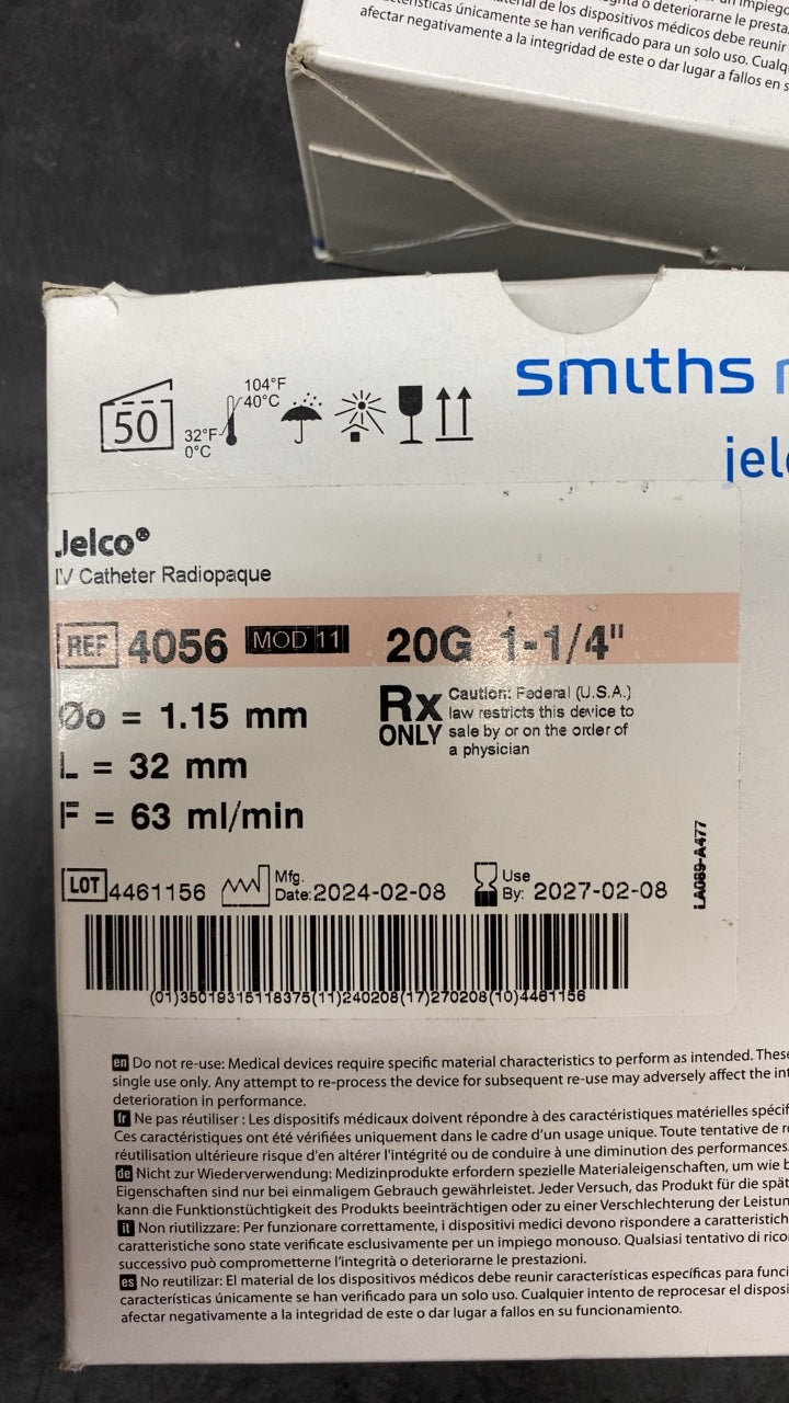 4056 - SMITHS MEDICAL - Jelco IV Catheter Radiopaque, (BX/50)