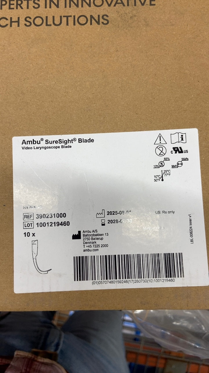 390231000 - AMBU - Ambu® Suresight® Blade Video Laryngoscope Blade, (BX/10)
