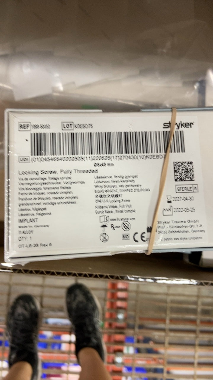 1896-5045S - STRYKER - Fully Threaded Locking Screw, 5 dia. x 45 mm Length, (BX/1)