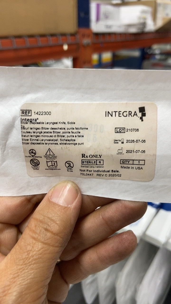 1422300 - INTEGRA - Integra Blitzer Disposable Laryngeal Knife, Sickle, (EA/1)
