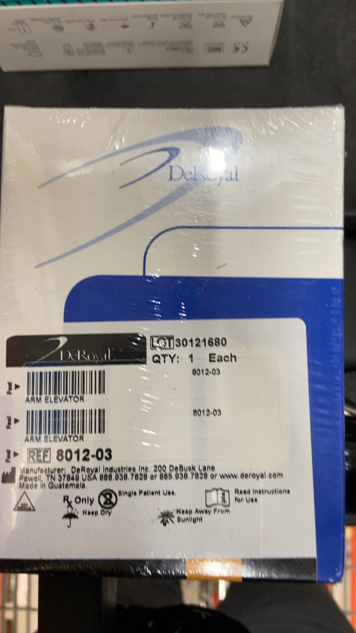8012-03 - DEROYAL - ELEVATOR ARM LARGE DRNG VELCR CLSR, (BX/1)