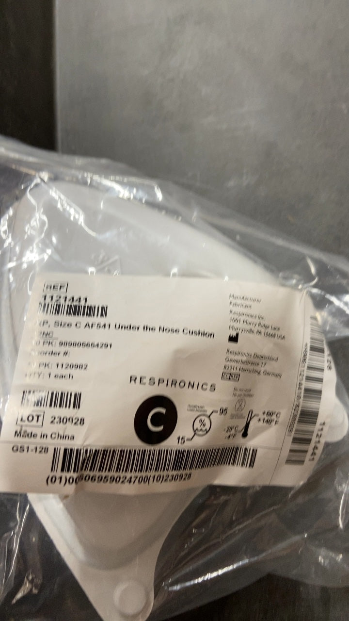 1121441 - RESPIRONICS - C, Size C, AF541 Under the Nose Cushion NC, (EA/14)