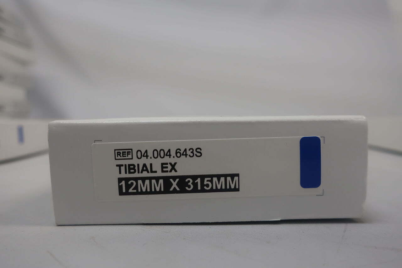 04.004.643S - SYNTHES - 12mm ti cannulated tibial nail-ex/315mm-sterile , (BOX/1) - ( Expiry Date: 2031-12-01 )