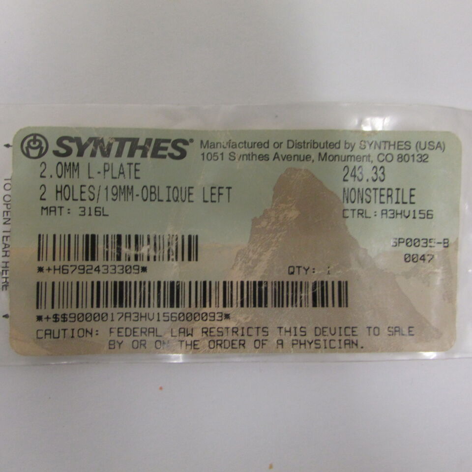 243.33 - SYNTHES - 2mm l-plate 2 holes/20mm-oblique left, () - ( Expiry Date: EACH )