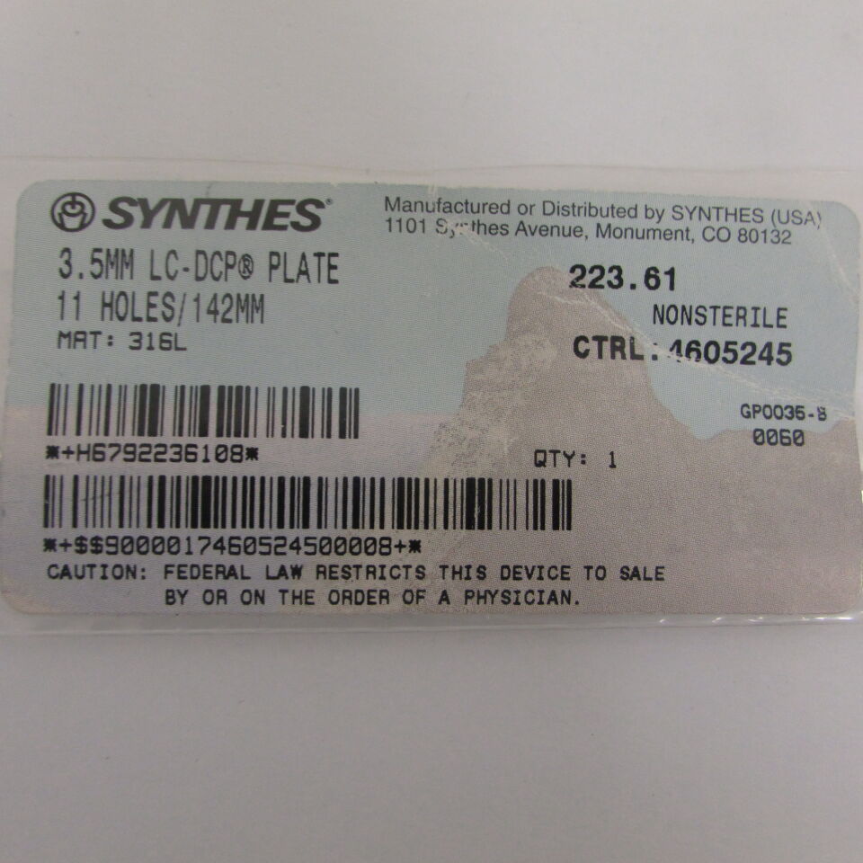 223.61 - SYNTHES - 3.5mm lc-dcp plate 11 holes/142mm, () - ( Expiry Date: EACH )